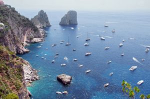 Zamiřte s celebritami na ostrov Capri