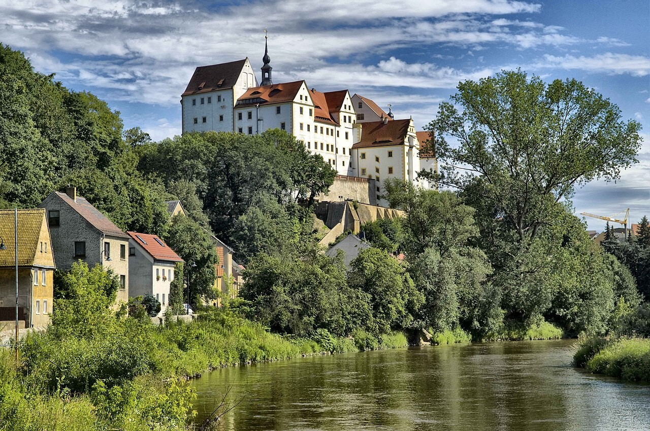 Zámek Colditz nad řekou Zwickauer Mulde